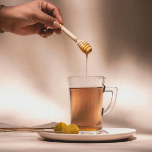 Noche con Propóleo Miel en infusión